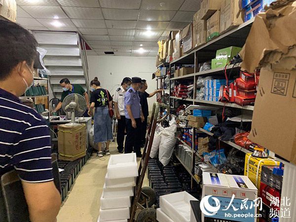切斷非法捕撈源頭，武漢多部門聯動嚴打禁用漁具銷售